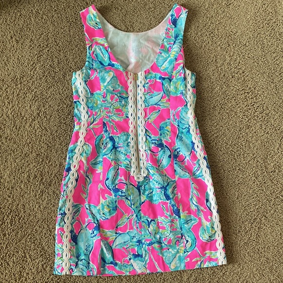 Like New “Lobsters In Love” Lilly Pulitzer Shift Dress - Picture 2 of 4